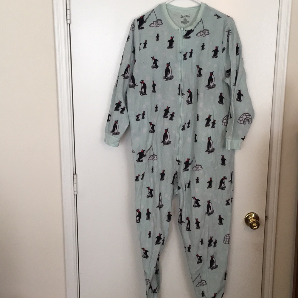 🐧 onesie ❄️